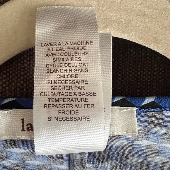 LAUNDRY BY DESIGN Wrap Dress SIZE Medium Blue Geo Pattern Knee Length Work - Picture 9 of 10